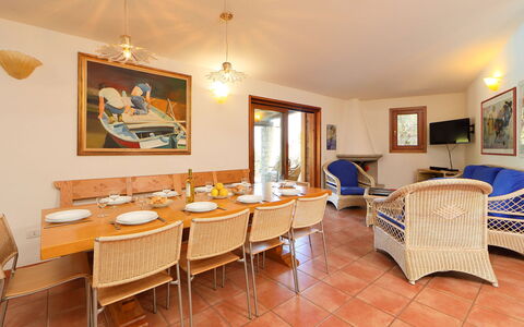 Petra Rossa: Pièce, Propriété, Bâtiment, Meubles, Immobilier, Design Intérieur, Salle À Manger, Table, Sol, Maison