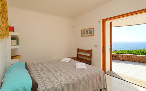 Matì: Chambre, Meubles, Lit, Pièce, Propriété, Drap De Lit, Design Intérieur, Cadre De Lit, Bâtiment, Literie