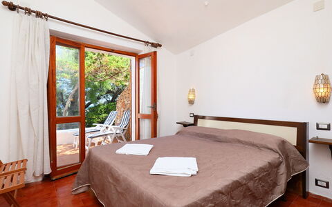 La Cala (Vgm615): Chambre, Meubles, Pièce, Lit, Propriété, Drap De Lit, Plafond, Design Intérieur, Cadre De Lit, Literie