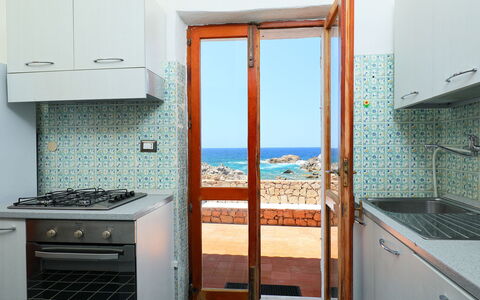 La Cala (Vgm615): Pièce, Propriété, Tuile, Cuisine, Maison, Bâtiment, Comptoir, Immobilier, Design Intérieur, Meubles
