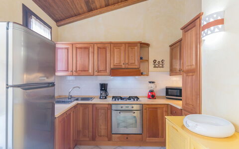 Dalila: Cabinetry, Propriété, Meubles, Comptoir, Évier, Evier, Bois, Cuisine, Cuisinière, Design Intérieur
