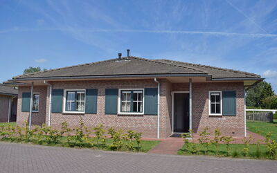 Recreatiepark de Boshoek 230.8: Propriété, Domicile, Maison, Immobilier, Bâtiment, Zone Résidentielle, Zone Rurale, Biens, Toit, Chalet