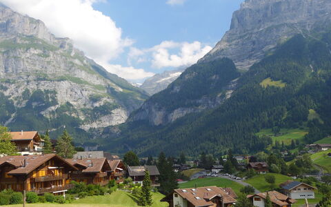 Chalet Reinhysi: Nuage, Montagne, Ciel, Plante, Bâtiment, Paysage Naturel, La Nature, Montagnes, Arbre, Maison