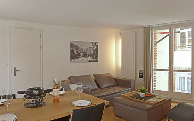 Haus Lauber Apt.2 66.2: Pièce, Salon, Propriété, Design Intérieur, Meubles, Bâtiment, Maison, Table, Table Basse, Sol