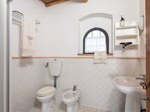 agriturismo-la-papessa-chianti-san-donato-multipropriet-robina-bathroom