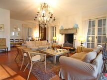 Villa Deluxe