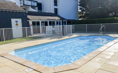 Carnac 181: Piscine, Propriété, L'Eau, Tuile, Immobilier, Loisir, Zone Résidentielle, Domicile, Maison, Rectangle