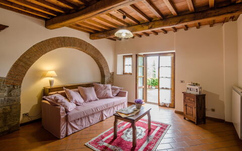 Villa Le Capanne: Pièce, Propriété, Meubles, Bâtiment, Design Intérieur, Chambre, Maison, Plafond, Immobilier, Sol