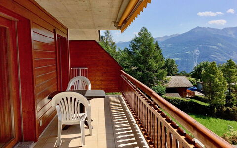 Viognier 5: Propriété, Maison, Immobilier, Bâtiment, Domicile, Balustrade, Pièce, Escaliers, Bois, Architecture