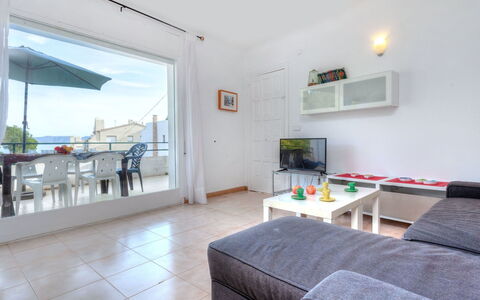 Cap Ras: Propriété, Pièce, Meubles, Bâtiment, Immobilier, Design Intérieur, Maison, Sol, Appartement, Chambre