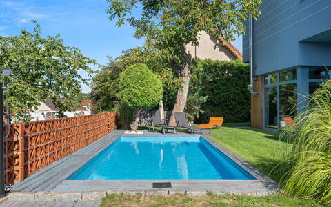 Řeporyje: Piscine, Bleu, Composite, Recours, Loisir, Eco Hôtel, Jardin, Ombre, Arrière-Cour, Aménagement Paysager
