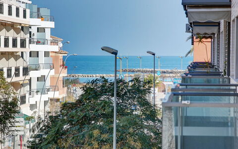 Marina Raset: Ciel, Bâtiment, Éclairage Public, Fenêtre, Arbre, Bloc Tour, Design Urbain, Zone Résidentielle, Condominium, Quartier