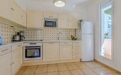 Logement:&nbsp;Antinéa 210.4