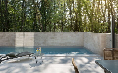 Oliva 1: Propriété, Mur, Maison, Arbre, Pièce, Domicile, Piscine, Architecture, Loisir, Immobilier
