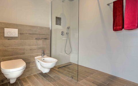 Races: Propriété, Luminaire Plomberie, Robinet, Bâtiment, Blanc, Produit, Salle De Bains, Violet, Bois