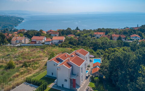 Races: Ciel, Jour, Plante, Bâtiment, L'Eau, Bleu Azur, Nuage, La Nature, Fenêtre, Arbre