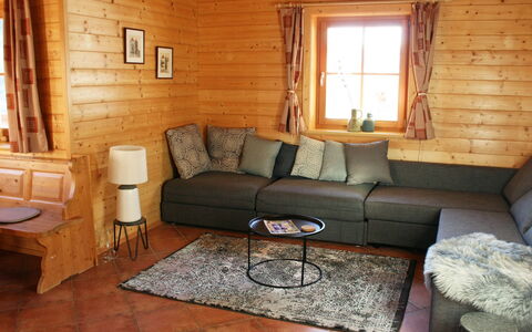 Chalet Jupiter: Pièce, Meubles, Salon, Propriété, Design Intérieur, Bâtiment, Sol, Mur, Maison, Table