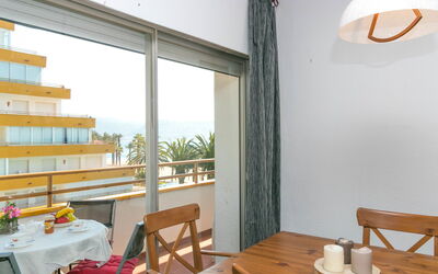 Logement:&nbsp;Roses Holiday Center 940.2