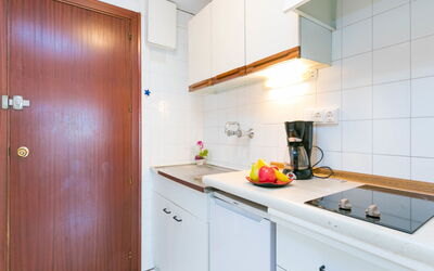Logement:&nbsp;Roses Holiday Center 940.11