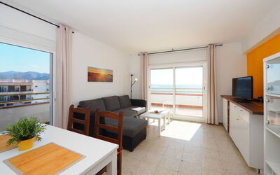 Logement:&nbsp;Roses Holiday Center 940.16