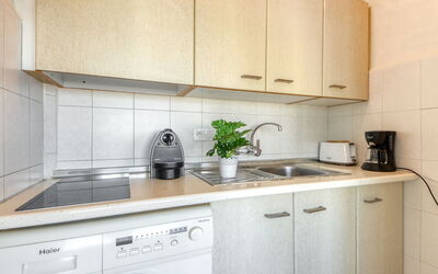 Logement:&nbsp;Roses Holiday Center 940.21