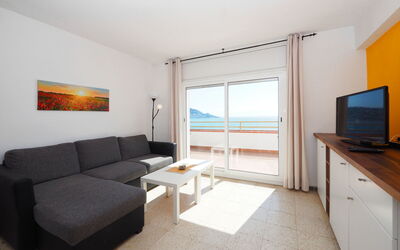 Logement:&nbsp;Roses Holiday Center 940.16
