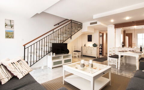 Reserva de Alvarito: Propriété, Design Intérieur, Bois, Sol, Sol, Table, Salon, Escaliers, Immobilier, Dur
