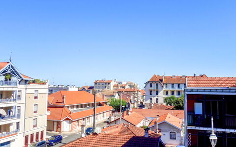 Arcachon 376: Toit, Ciel, Ville, Propriété, Quartier, Zone Résidentielle, Bâtiment, Établissements Humains, Maison, Domicile