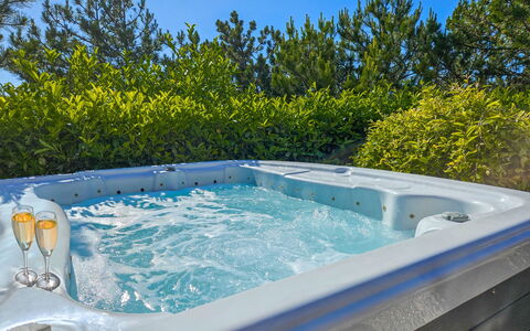Rukavina: Bleu, Loisir, Luminaire Plomberie, Jacuzzi, Piscine, Baignoire, Caractéristique De L'Eau