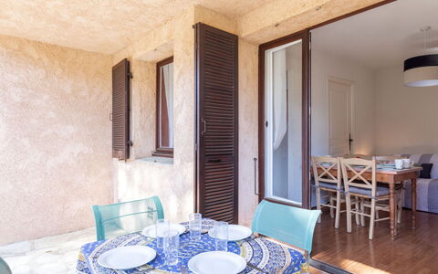 Saint-Raphaël 276: Pièce, Propriété, Bleu, Bâtiment, Design Intérieur, Maison, Meubles, Table, Immobilier, Plafond