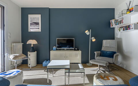 Carnac 100: Meubles, Design Intérieur, Sol, Sol, Chaise, Éclairage, Pièce, Salon, Plafond, Cadre