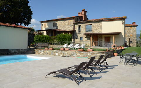 Agriturismo Cincinelli: Propriété, Bâtiment, Maison, Immobilier, Domicile, Piscine, Biens, Meubles, Zone Résidentielle, Patio