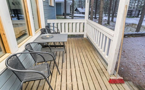 Villa Lakka: Sol, Bois, Sol, Parquet, Dur, Porche, Tache De Bois, Planche, Composite, Plate-Forme