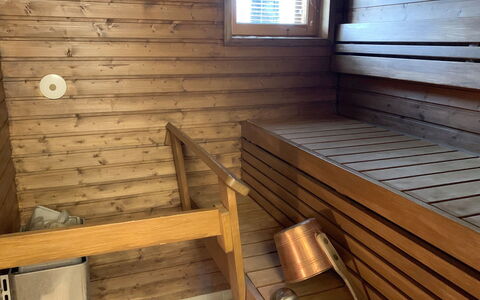 Alppitähti: Fenêtre, Domicile, Bois, Maison, Siding, Chalet, Toit, Gelé, Fenêtre À Guillotine, Pente