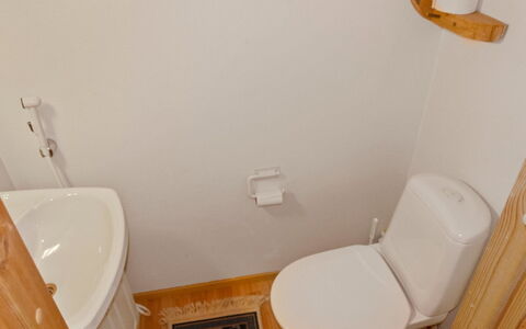 Kämmekkä C: Siège De Toilette, Sol, Luminaire Plomberie, Sol, Bois, Toilette, Salle De Bains, Design Intérieur, Plomberie, Pièce