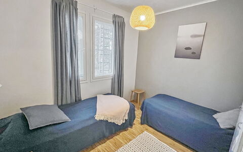 Lupporanta: Sol, Sol, Design Intérieur, Chambre, Lit, Meubles, Mur, Bois, Drap De Lit, Pièce