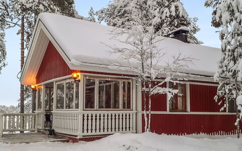 Kaukosaaren Ahonlaita: Neige, Bois, L'Hiver, Chalet, Domicile, Gelé, Pente, Porche