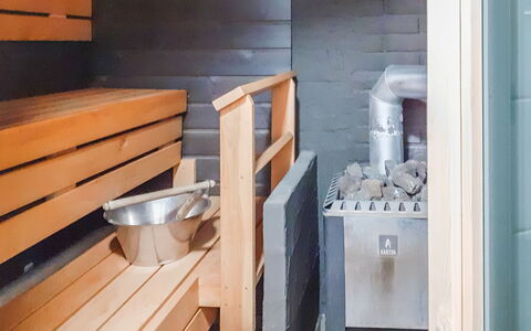 Kaukosaaren Ahonlaita: Dur, Tache De Bois, Sauna