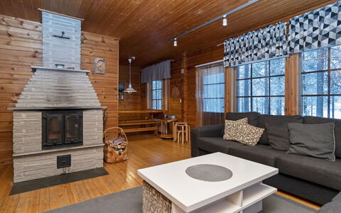 Kitkaranta: Bois, Plafond, Sol, Cabane En Rondins, Chalet, Dur, Tache De Bois, Salon, Parquet, Grenier