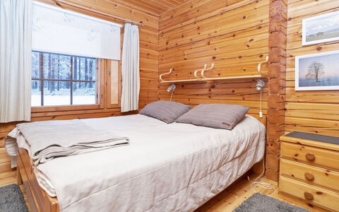 Kitkaranta: Bois, Domicile, Tache De Bois, Dur, Chambre, Plafond, Cabane En Rondins, Lit, Parquet, Planche
