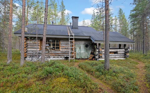Rukanlumous 1: Chalet, Des Bois, Cabane En Rondins, Mélèze, Batiments Jardin, Siding, Cabanon, Cabane