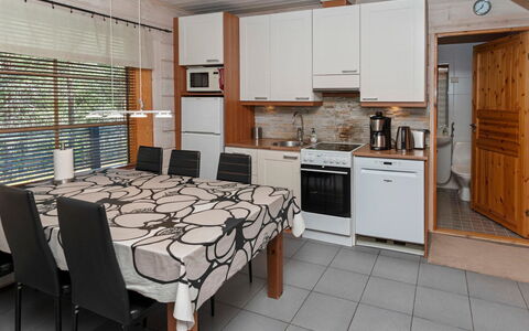 Rukan Sarastus: Meubles, Design Intérieur, Sol, Bois, Sol, Plafond, Cuisine, Comptoir, Évier, Cabinetry