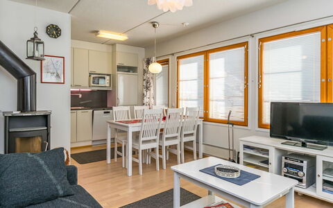 Karhunvartijan Kota B1: Meubles, Design Intérieur, Bois, Sol, Plafond, Sol, Pièce, Salon, Éclairage, Appartement
