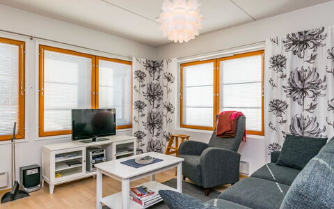 Karhunvartijan Kota B1: Design Intérieur, Meubles, Bois, Sol, Sol, Plafond, Pièce, Domicile, Éclairage, Salon