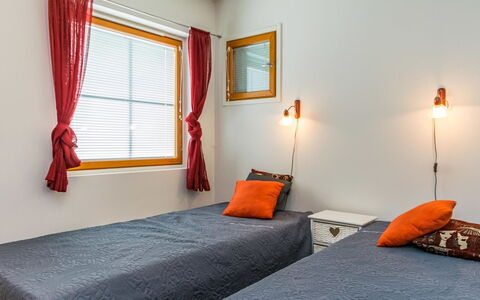 Karhunvartijan Kota B1: Design Intérieur, Sol, Bois, Meubles, Sol, Plafond, Lit, Chambre, Pièce, Linge