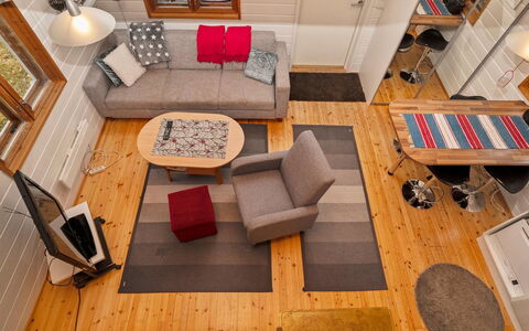 Kaukosaaren Ahonrinne: Meubles, Sol, Sol, Canapé, Design Intérieur, Bois, Salon, Parquet, Appartement, Pièce