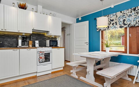 Vuorimäki: Design Intérieur, Meubles, Sol, Bois, Cuisine, Sol, Plafond, Comptoir, Principaux Appliance, Pièce