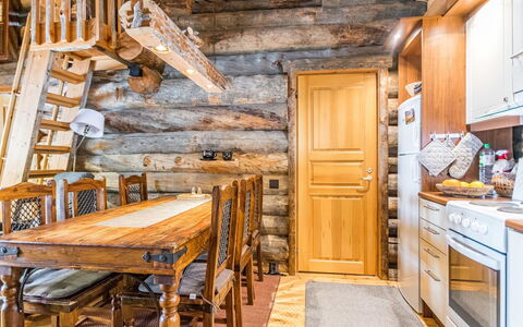 Seitsemän Savua 4: Bois, Plafond, Chalet, Sol, Domicile, Design Intérieur, Sol, Cabane En Rondins, Parquet, Pièce