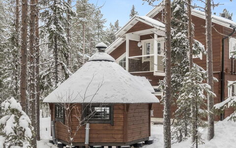 Atrin Suvanto B: Voie Navigable, Banque, Cours D'Eau, Lac, Chalet, Forêt, Canal, Réservoir, Cabane En Rondins