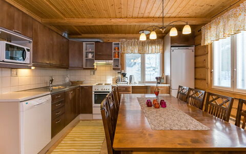 Vesan Villa: Meubles, Design Intérieur, Bois, Plafond, Sol, Cuisine, Sol, Comptoir, Luminaire, Parquet
